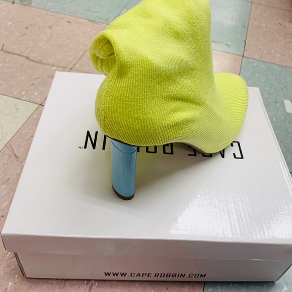 🔥🎉cape robbin womens dneuce mid -1 mad calf boot - Picture 3 of 3